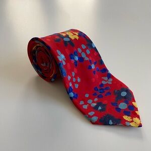 Brioni 100% silk tie